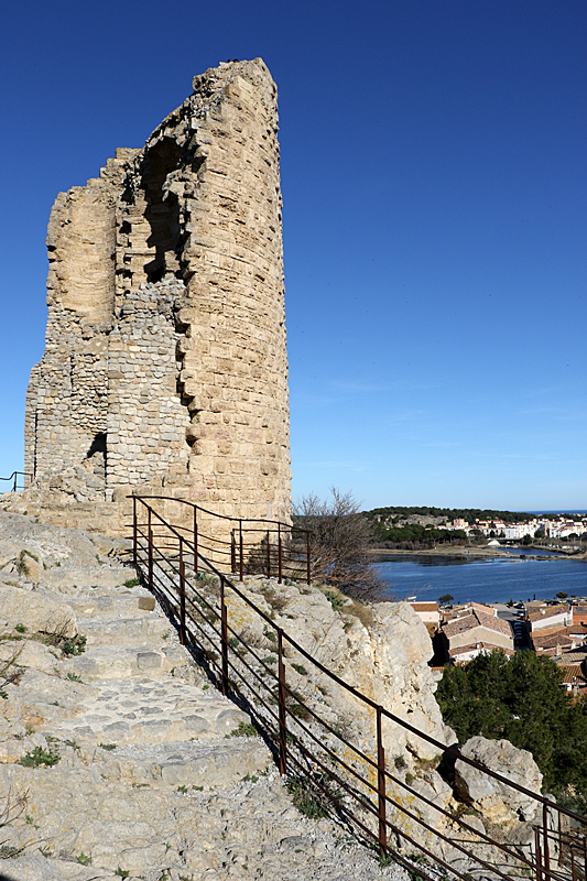 Châteaux audois - La tour Barberousse de Gruissan