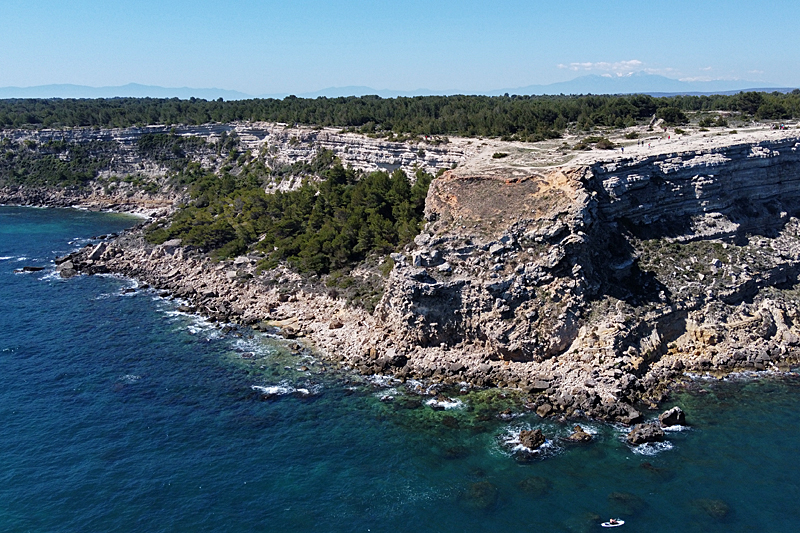 Viaduc ! - Le Cap des Frères avec le Canigou en arrière-plan