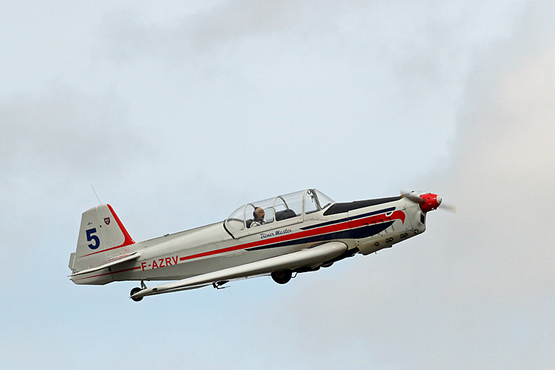 N avions à Carcassonne - Moravan Zlin 526