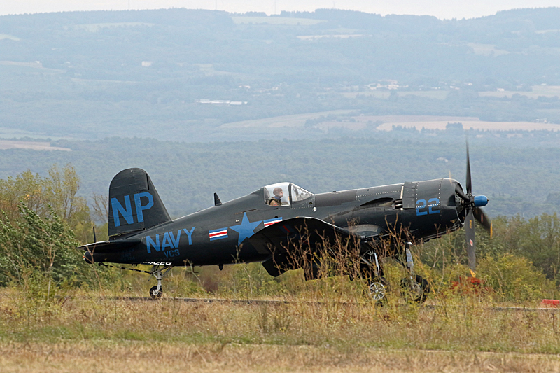 N avions à Carcassonne - Vought F4U Corsair