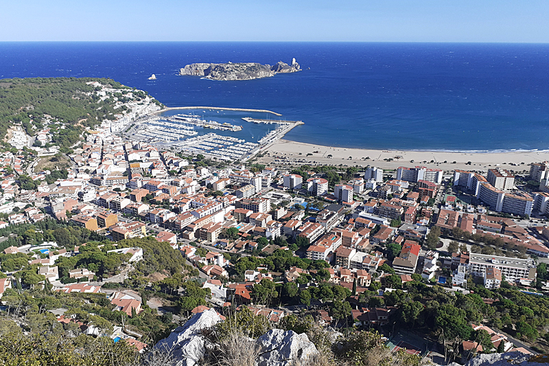 Estartit - L Estartit, le port et les îles Medes